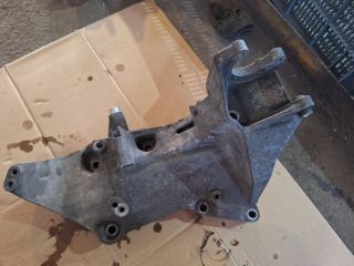 bontott RENAULT ESPACE IV Generátor Tartó Bak