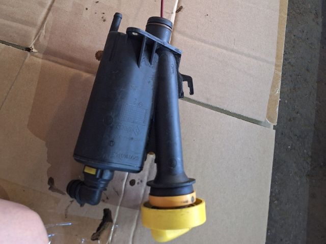 bontott RENAULT ESPACE IV Olaj Beöntő Cső