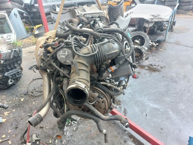 bontott RENAULT ESPACE IV Komplett Motor (Segédberendezésekkel)