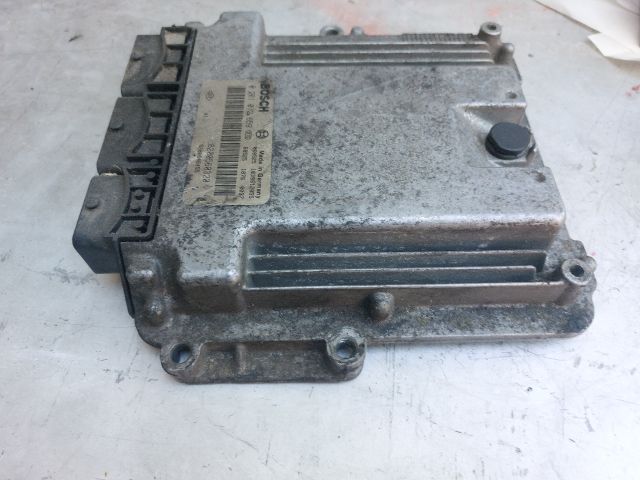 bontott RENAULT ESPACE IV Motorvezérlő