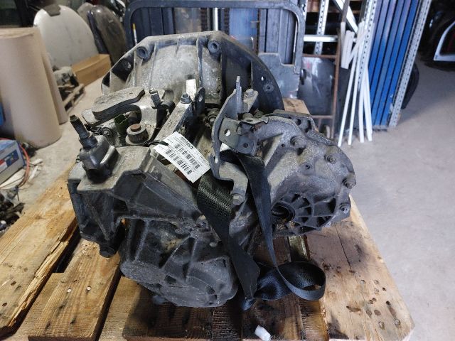 bontott RENAULT ESPACE IV Váltó (Mechanikus)