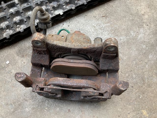 bontott RENAULT ESPACE IV Bal első Féknyereg Munkahengerrel