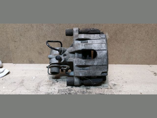 bontott RENAULT ESPACE IV Jobb hátsó Féknyereg Munkahengerrel