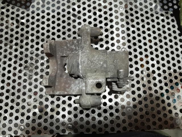 bontott RENAULT ESPACE IV Bal hátsó Féknyereg Munkahengerrel