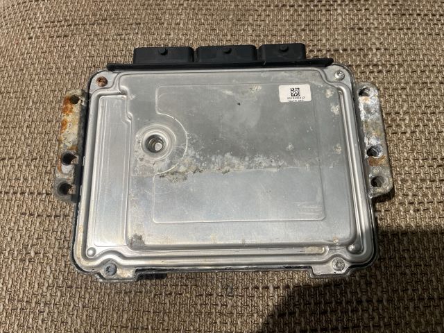 bontott RENAULT ESPACE IV Motorvezérlő