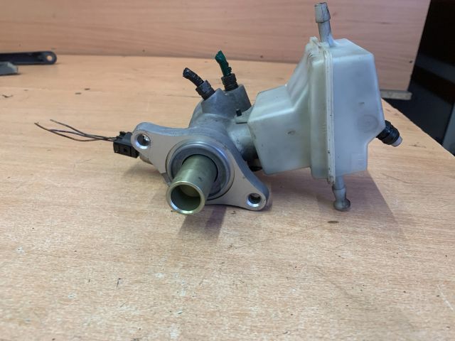 bontott RENAULT ESPACE IV Főfékhenger