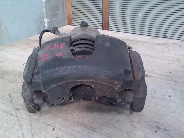 bontott RENAULT ESPACE IV Jobb első Féknyereg Munkahengerrel