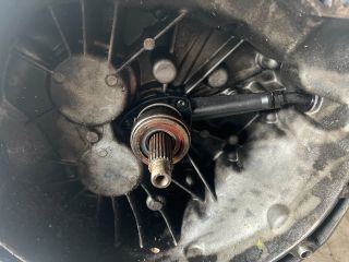 bontott RENAULT ESPACE IV Váltó (Mechanikus)