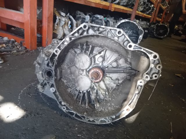 bontott RENAULT ESPACE IV Váltó (Mechanikus)