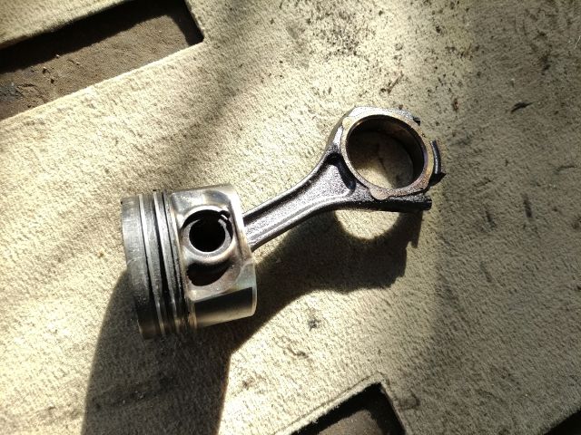 bontott RENAULT ESPACE IV Dugattyú