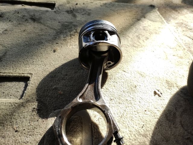 bontott RENAULT ESPACE IV Dugattyú