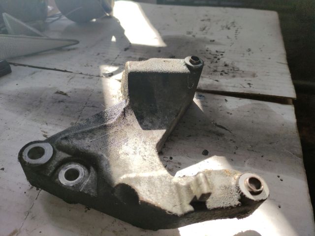 bontott RENAULT ESPACE IV Motor Tartó Bak (Fém)