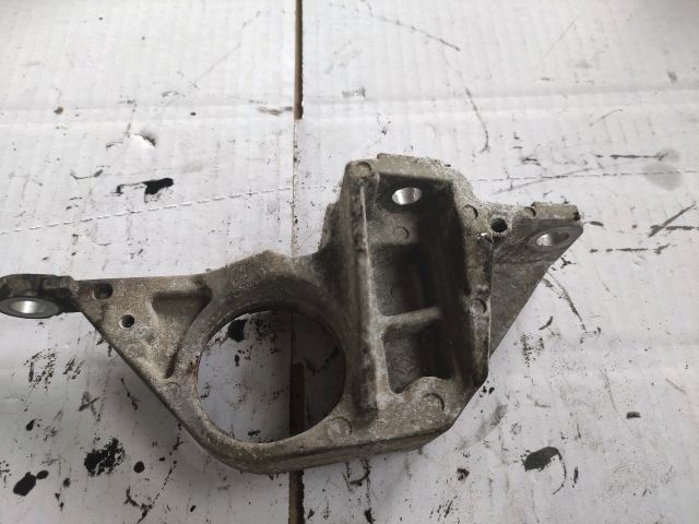 bontott RENAULT ESPACE IV Motor Tartó Bak (Fém)