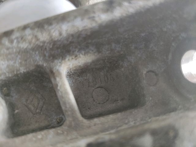 bontott RENAULT ESPACE IV Motor Tartó Bak (Fém)