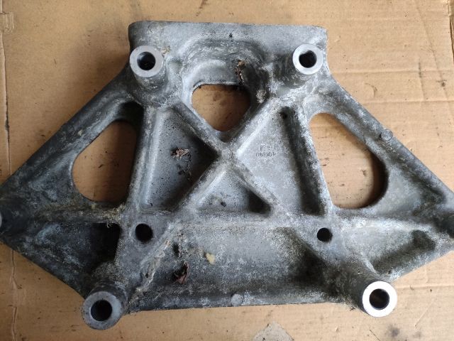 bontott RENAULT ESPACE IV Motor Tartó Bak (Fém)