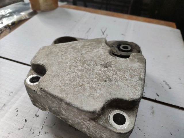 bontott RENAULT ESPACE IV Motor Tartó Bak (Fém)