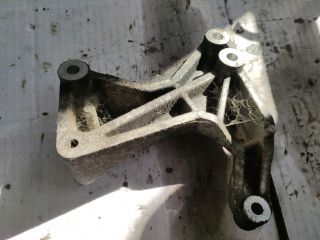 bontott RENAULT ESPACE IV Motor Tartó Bak (Fém)