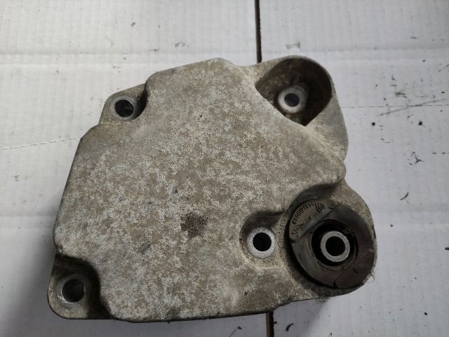 bontott RENAULT ESPACE IV Motor Tartó Bak (Fém)