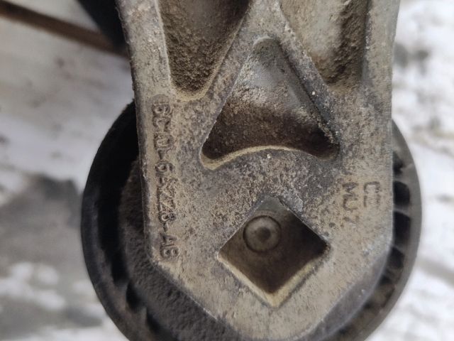 bontott RENAULT ESPACE IV Szíjfeszítő Görgő