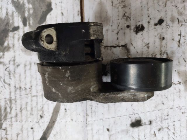 bontott RENAULT ESPACE IV Szíjfeszítő Görgő