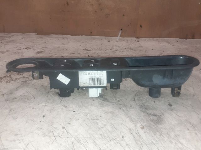 bontott RENAULT ESPACE IV Ablakemelő Kapcsoló Négyes / Kettes