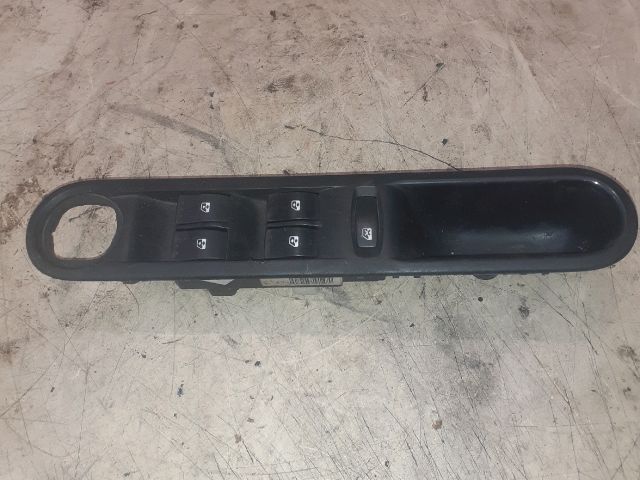 bontott RENAULT ESPACE IV Ablakemelő Kapcsoló Négyes / Kettes