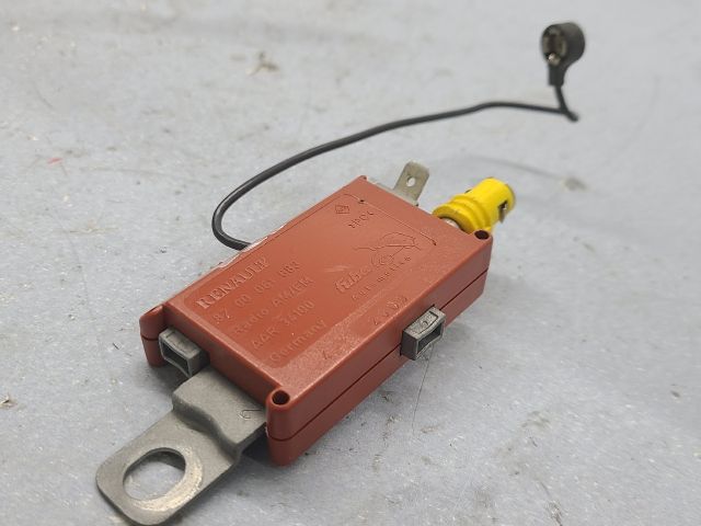 bontott RENAULT ESPACE IV Antenna Erősítő