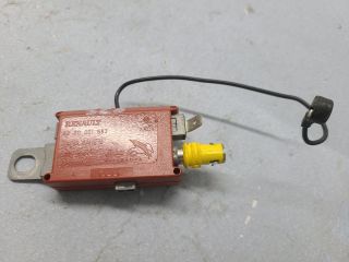 bontott RENAULT ESPACE IV Antenna Erősítő