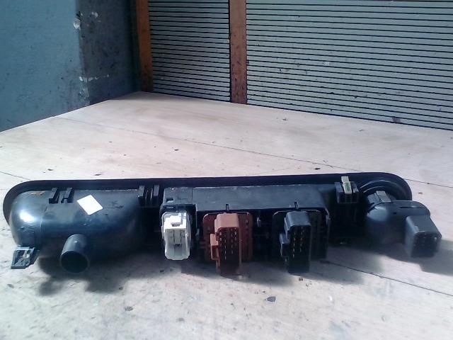 bontott RENAULT ESPACE IV Bal első Ablakemelő Kapcsoló