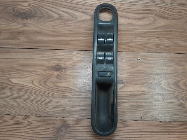 bontott RENAULT ESPACE IV Bal első Ablakemelő Kapcsoló