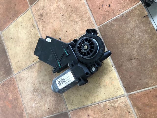 bontott RENAULT ESPACE IV Bal első Ablakemelő Motor