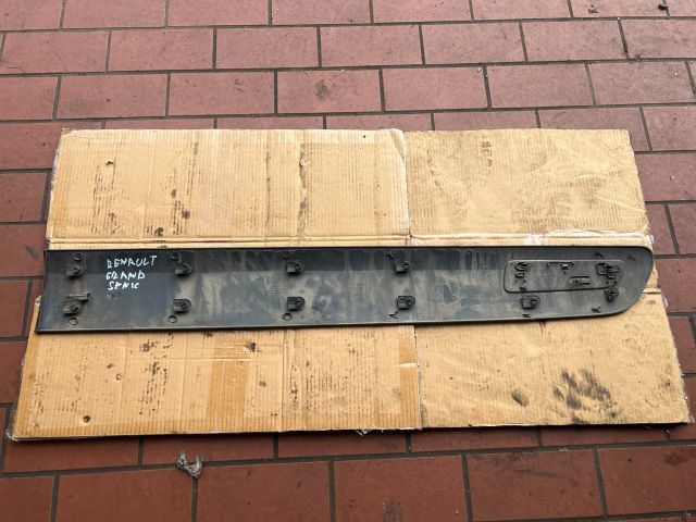 bontott RENAULT ESPACE IV Bal első Ajtó Díszléc