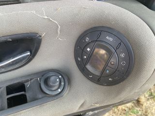 bontott RENAULT ESPACE IV Bal első Ajtó (Részeivel)