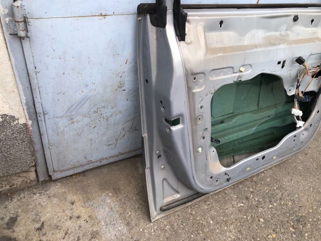 bontott RENAULT ESPACE IV Bal első Ajtó (Üres lemez)