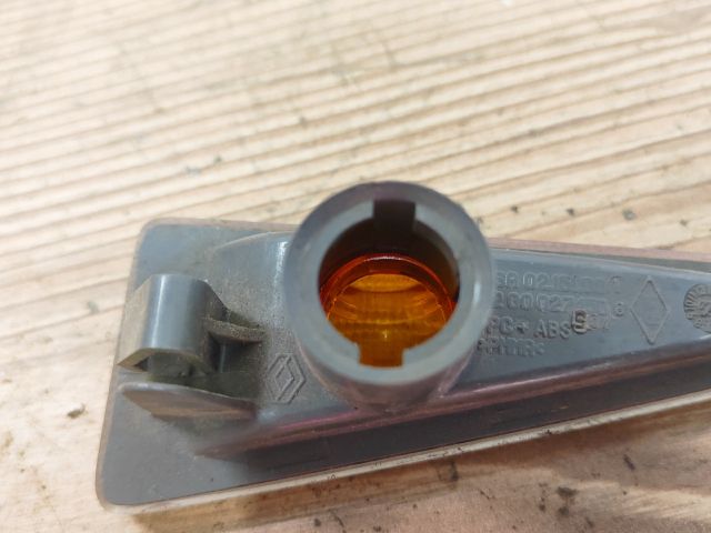 bontott RENAULT ESPACE IV Bal első Sárvédő Irányjelző