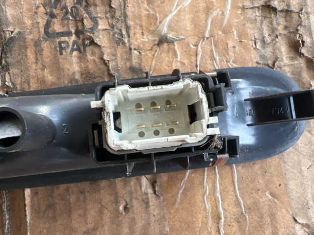 bontott RENAULT ESPACE IV Bal hátsó Ablakemelő Kapcsoló