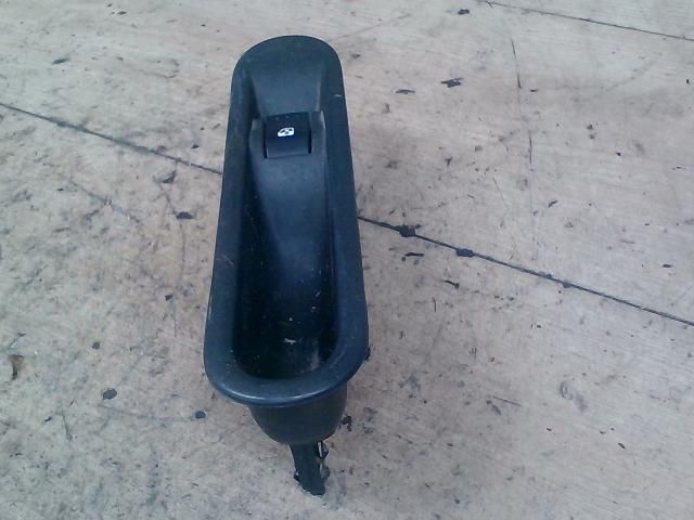 bontott RENAULT ESPACE IV Bal hátsó Ablakemelő Kapcsoló