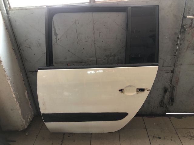 bontott RENAULT ESPACE IV Bal hátsó Ajtó (Üres lemez)