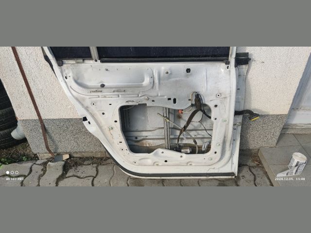 bontott RENAULT ESPACE IV Bal hátsó Ajtó (Üres lemez)