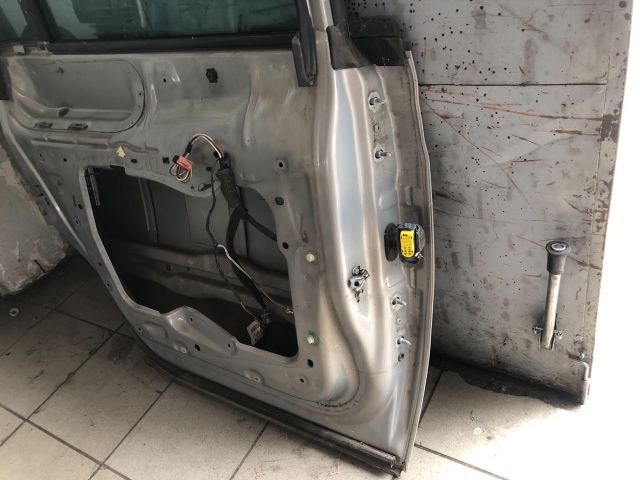 bontott RENAULT ESPACE IV Bal hátsó Ajtó (Üres lemez)