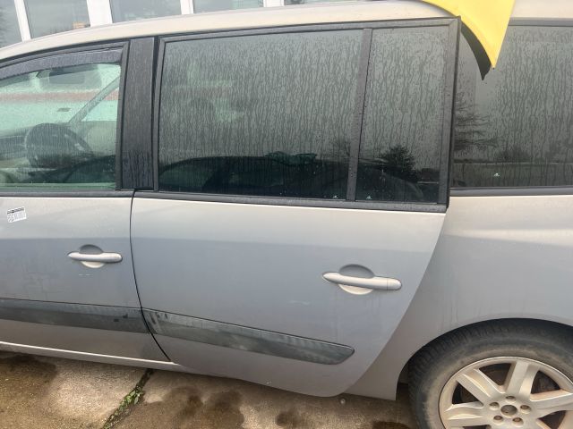 bontott RENAULT ESPACE IV Bal hátsó Ajtó (Üres lemez)