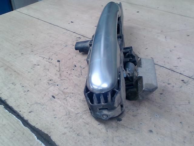 bontott RENAULT ESPACE IV Bal hátsó Külső Kilincs