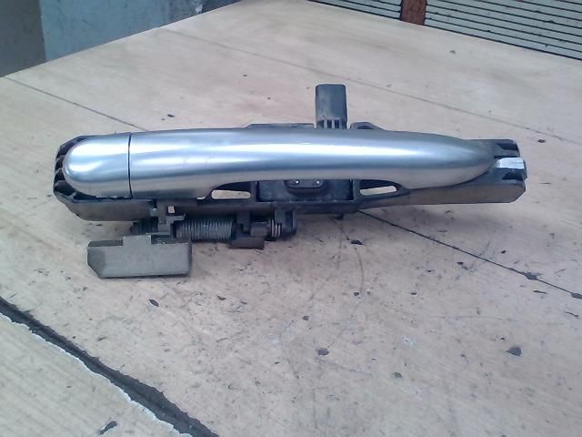 bontott RENAULT ESPACE IV Bal hátsó Külső Kilincs