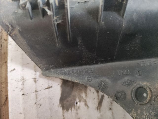 bontott RENAULT ESPACE IV Bal Szélvédő Alatti Vízelvezető Műanyag