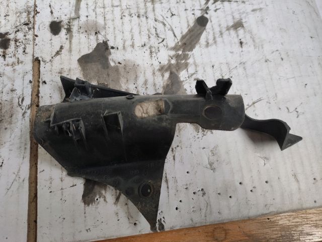 bontott RENAULT ESPACE IV Bal Szélvédő Alatti Vízelvezető Műanyag