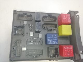 bontott RENAULT ESPACE IV Biztosítéktábla Csomagtér