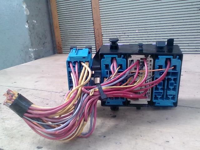 bontott RENAULT ESPACE IV Biztosítéktábla Utastér