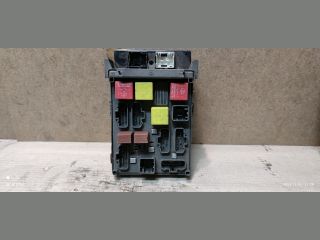 bontott RENAULT ESPACE IV Biztosítéktábla Utastér