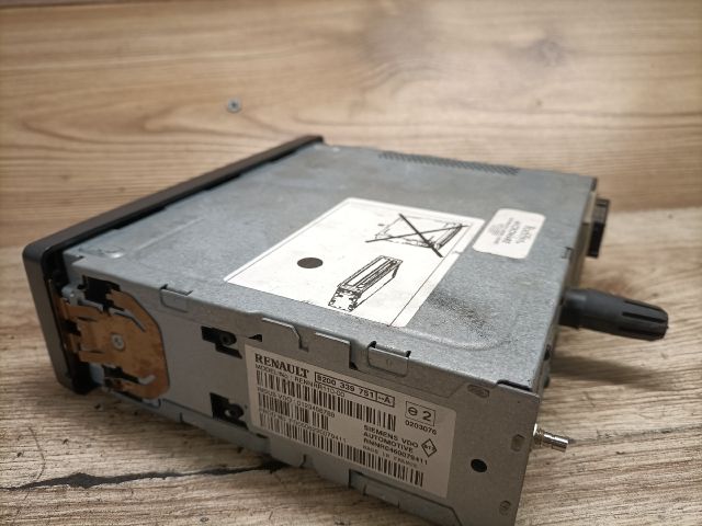 bontott RENAULT ESPACE IV CD / DVD Tár