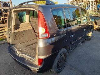 bontott RENAULT ESPACE IV Csomagtérajtó Jobb Zsanér